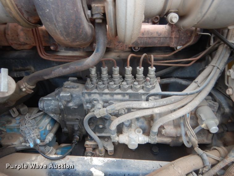 image for item DJ2232 1997 Mack CH613  semi truck