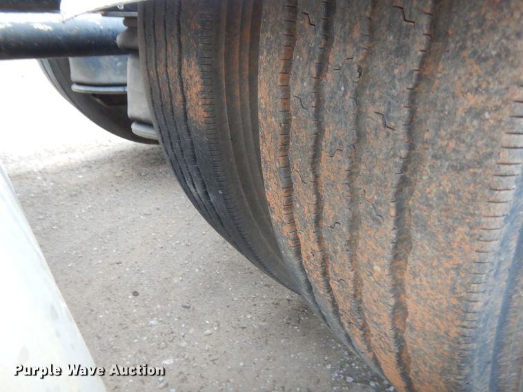 image for item DJ2232 1997 Mack CH613  semi truck