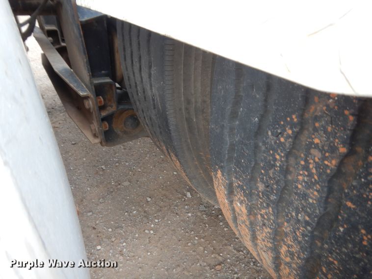 image for item DJ2232 1997 Mack CH613  semi truck