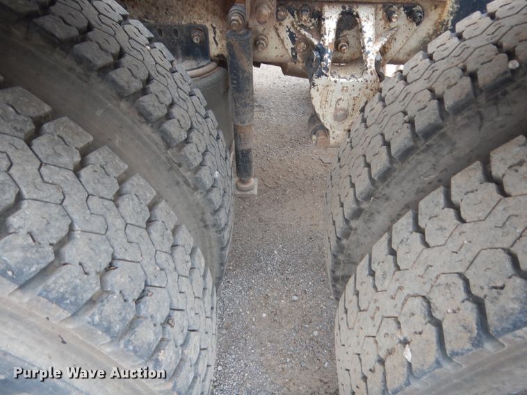 image for item DJ2232 1997 Mack CH613  semi truck