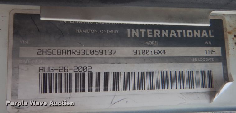 image for item DJ2234 2003 International 9100i  semi truck