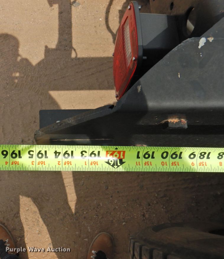 image for item DK2420 1982 Mack R686ST  semi truck