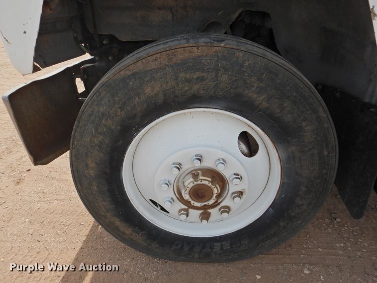 image for item DK2420 1982 Mack R686ST  semi truck