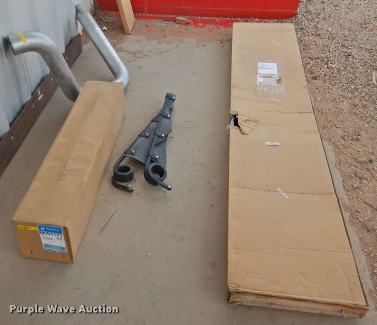 image for item DK2420 1982 Mack R686ST  semi truck