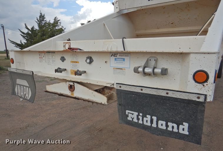 image for item DK2454 2001 Midland MG40MC2000  bottom dump trailer