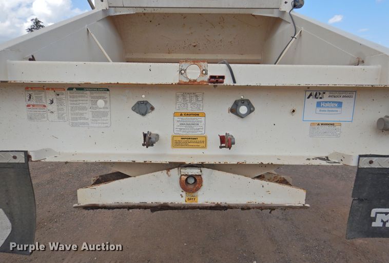 image for item DK2454 2001 Midland MG40MC2000  bottom dump trailer