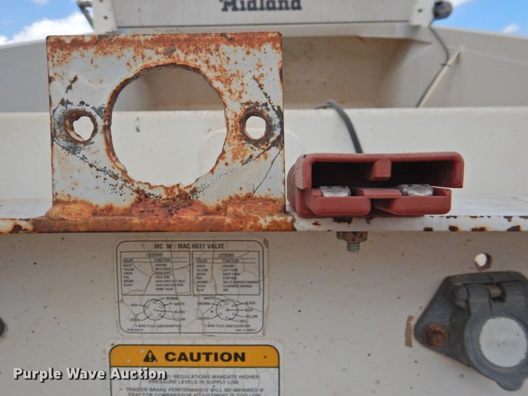 image for item DK2454 2001 Midland MG40MC2000  bottom dump trailer