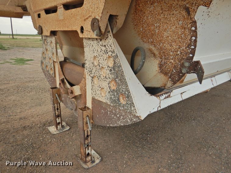 image for item DK2454 2001 Midland MG40MC2000  bottom dump trailer