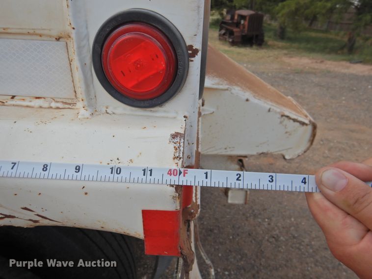 image for item DK2454 2001 Midland MG40MC2000  bottom dump trailer