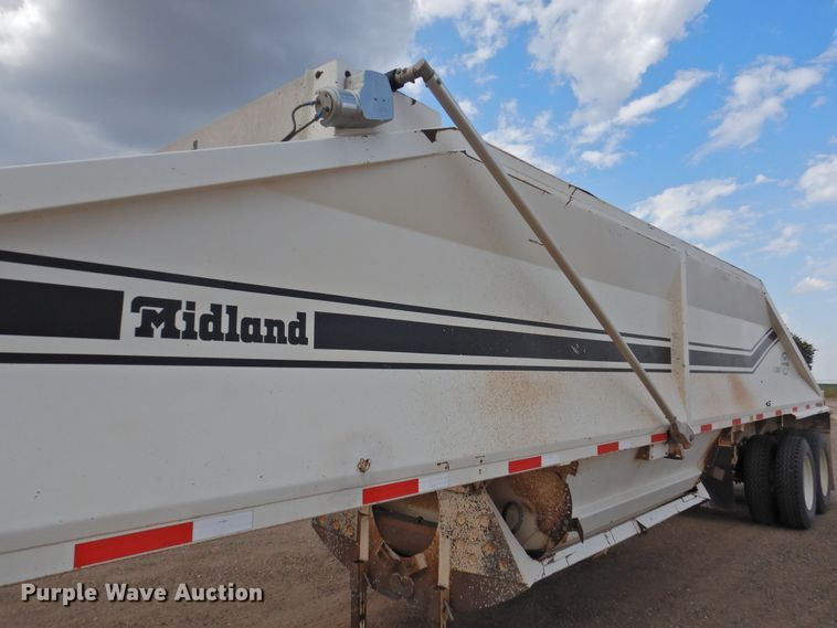 image for item DK2454 2001 Midland MG40MC2000  bottom dump trailer