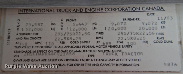 image for item DK2455 2004 International 9900i  semi truck
