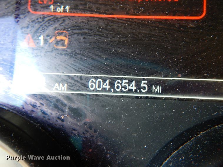 image for item DL0571 2016 Peterbilt 579  semi truck