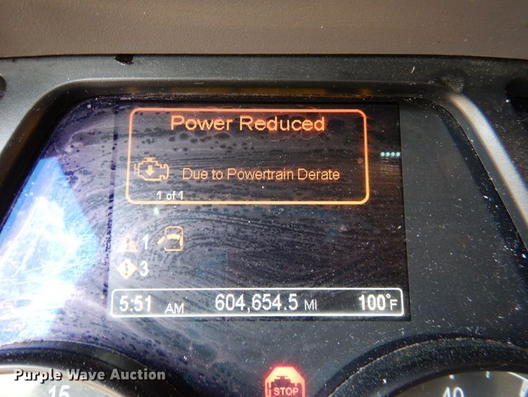 image for item DL0571 2016 Peterbilt 579  semi truck