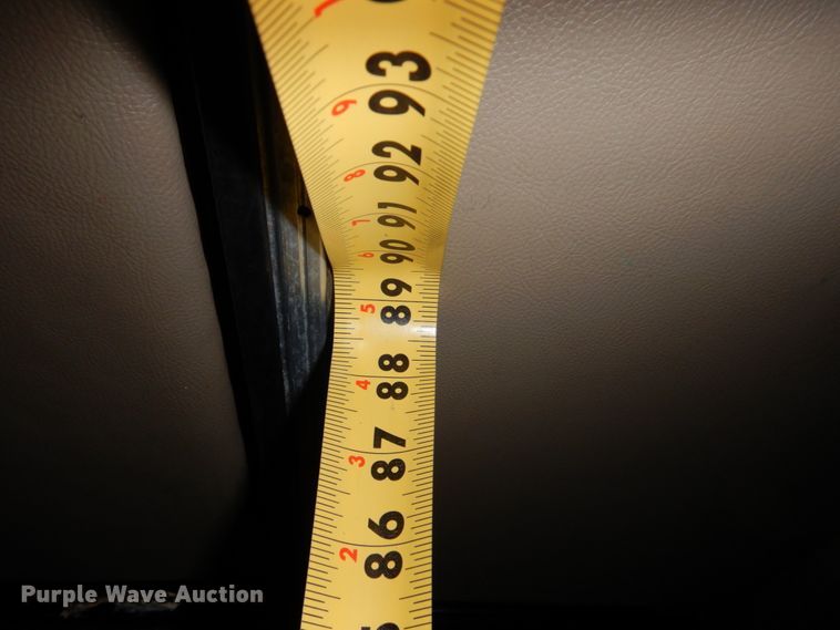 image for item DL0571 2016 Peterbilt 579  semi truck