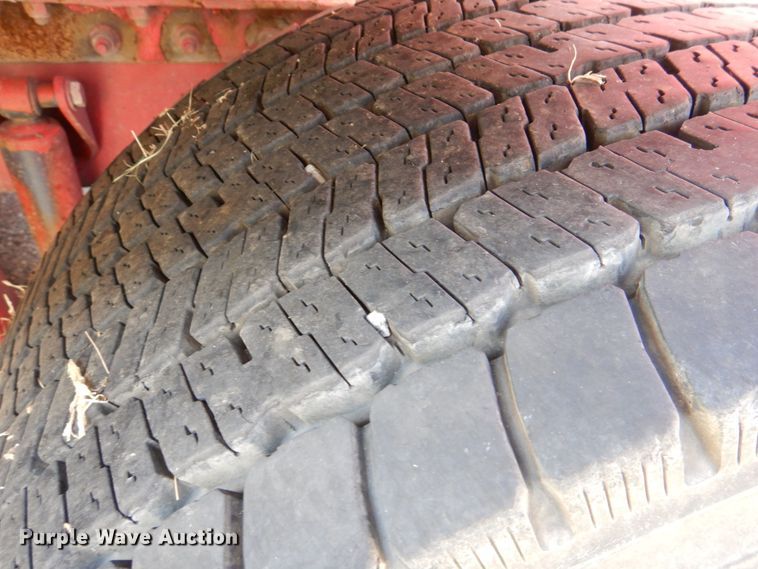 image for item DL0571 2016 Peterbilt 579  semi truck