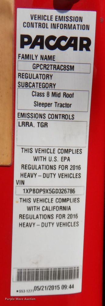 image for item DL0571 2016 Peterbilt 579  semi truck