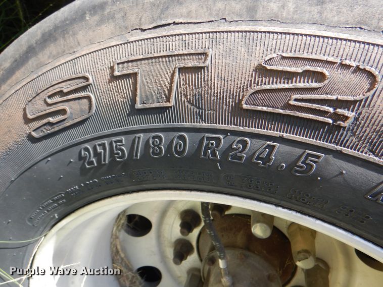 image for item DL0572 2012 Wilson DWH-550 Pace Setter  grain trailer