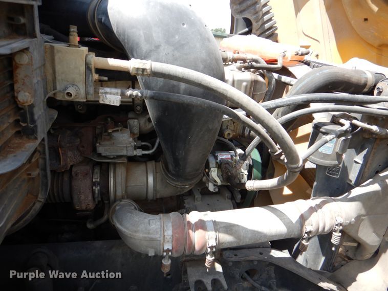 image for item DL0573 2013 Freightliner Cascadia 125  semi truck