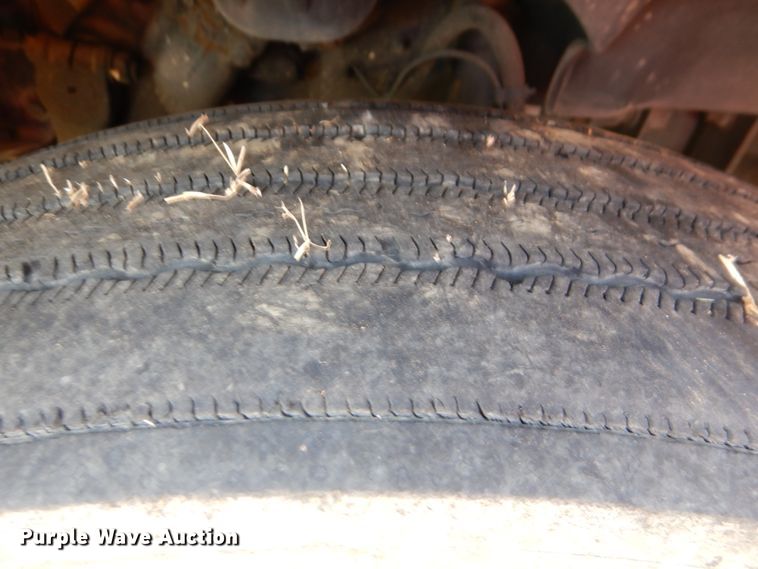 image for item DL0573 2013 Freightliner Cascadia 125  semi truck