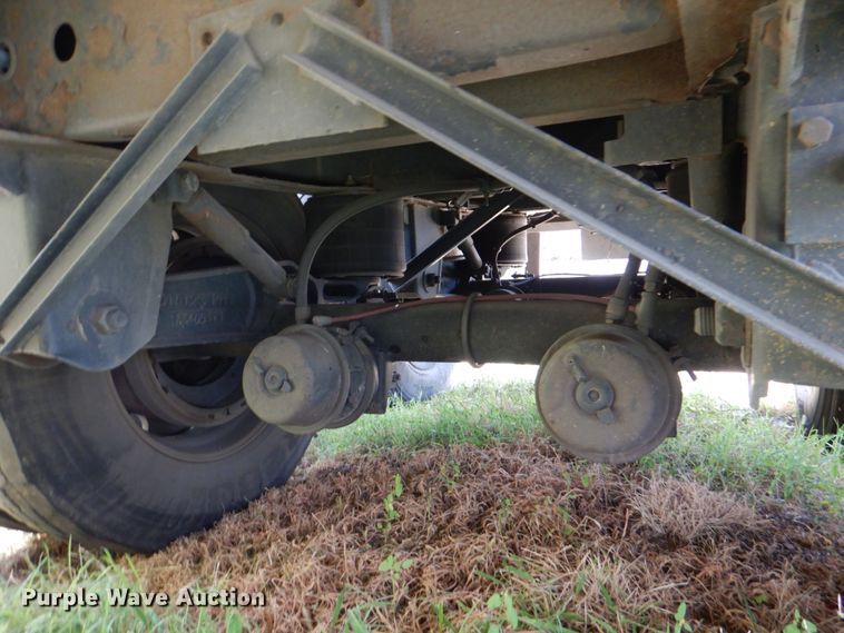 image for item DL0574 2010 Wilson DWH-550CB Commander  grain trailer