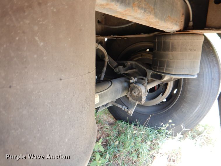 image for item DL0574 2010 Wilson DWH-550CB Commander  grain trailer