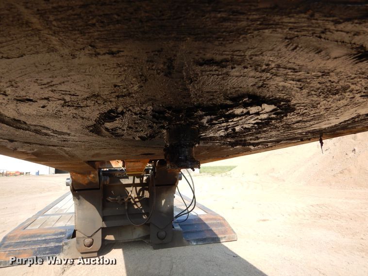 image for item DL6253 1997 Trail King  lowboy equipment trailer