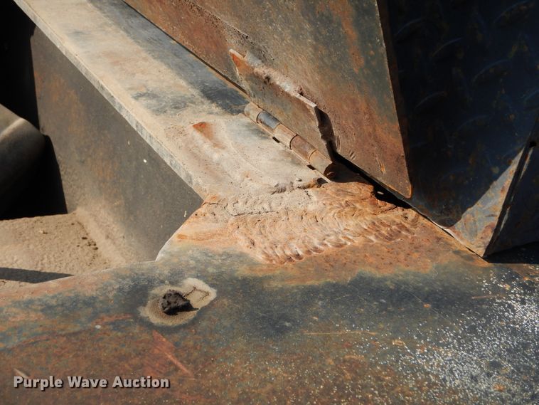 image for item DL6253 1997 Trail King  lowboy equipment trailer