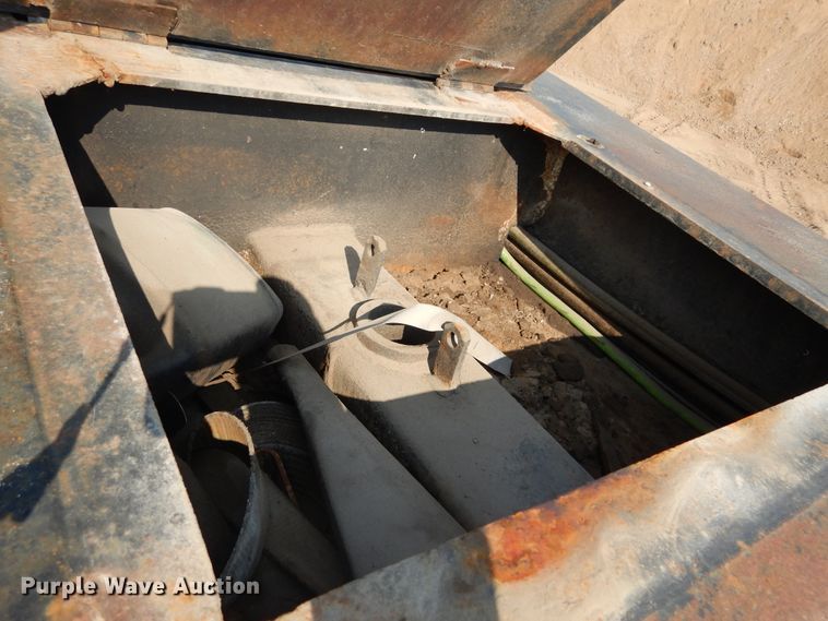 image for item DL6253 1997 Trail King  lowboy equipment trailer