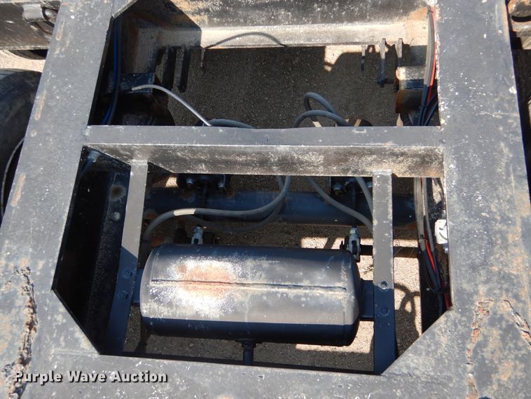 image for item DL6253 1997 Trail King  lowboy equipment trailer