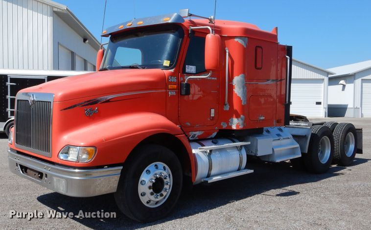 image for item DL6255 2006 International Eagle 9200i  semi truck