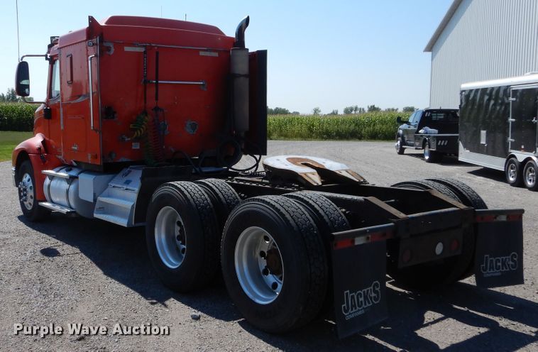 image for item DL6255 2006 International Eagle 9200i  semi truck