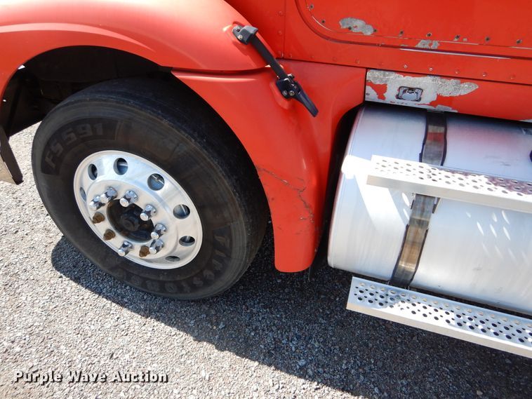 image for item DL6255 2006 International Eagle 9200i  semi truck