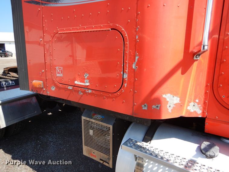 image for item DL6255 2006 International Eagle 9200i  semi truck