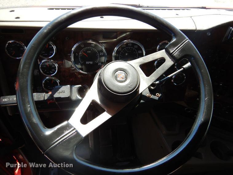 image for item DL6255 2006 International Eagle 9200i  semi truck