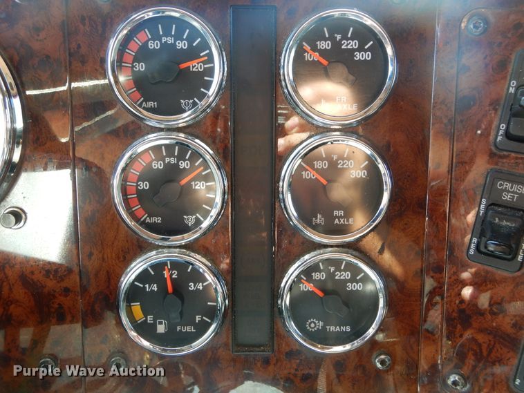 image for item DL6255 2006 International Eagle 9200i  semi truck