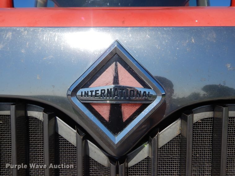 image for item DL6255 2006 International Eagle 9200i  semi truck