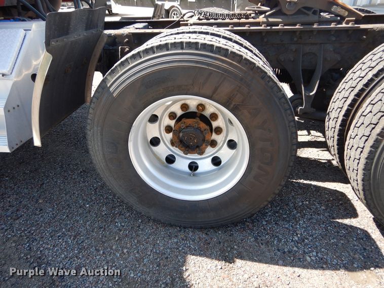 image for item DL6255 2006 International Eagle 9200i  semi truck