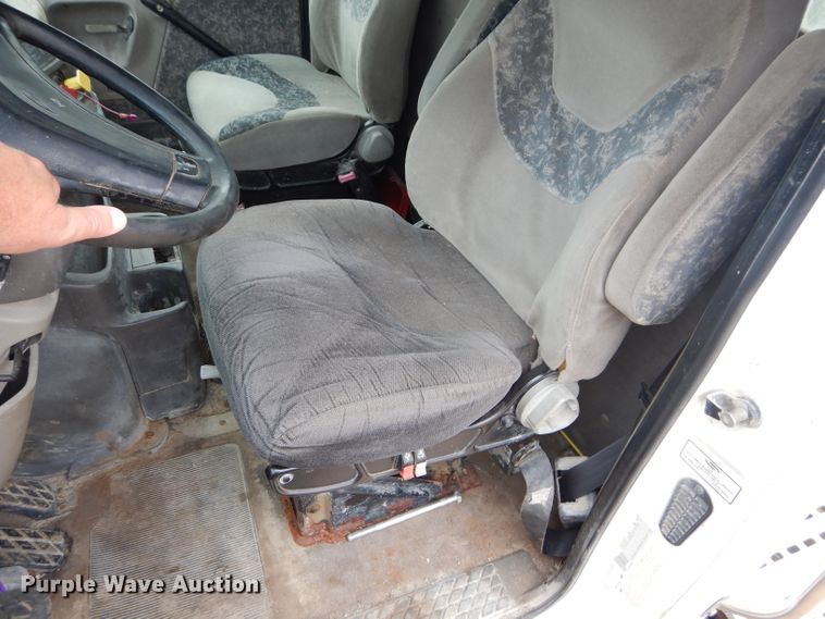 image for item DM4342 2002 Sterling A9500  semi truck