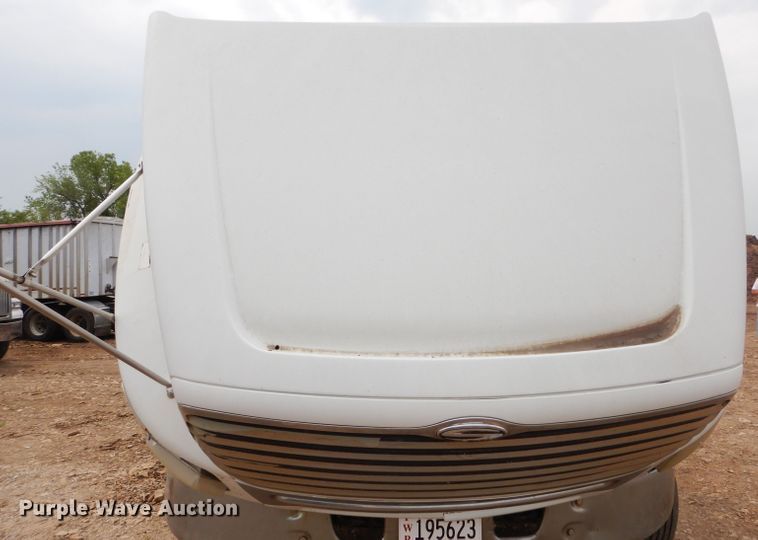 image for item DM4342 2002 Sterling A9500  semi truck