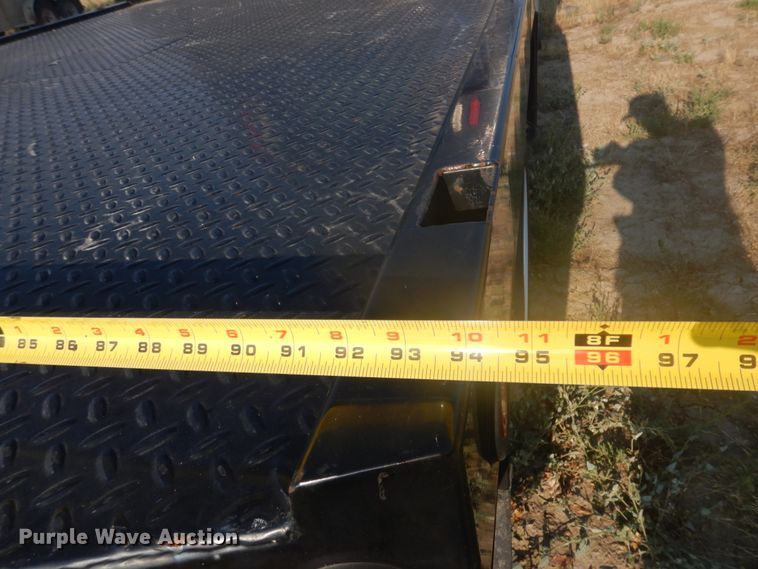 image for item DM5268 2005 Chevrolet C4500  flatbed truck