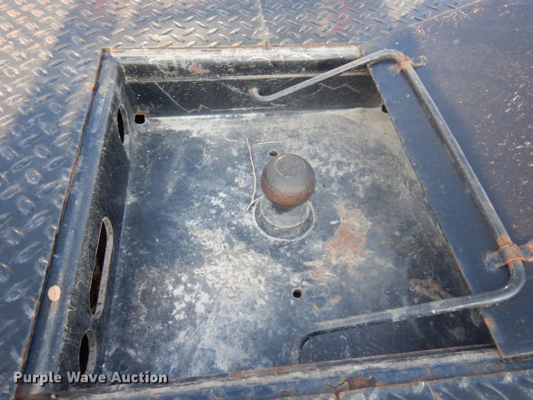 image for item DM5268 2005 Chevrolet C4500  flatbed truck