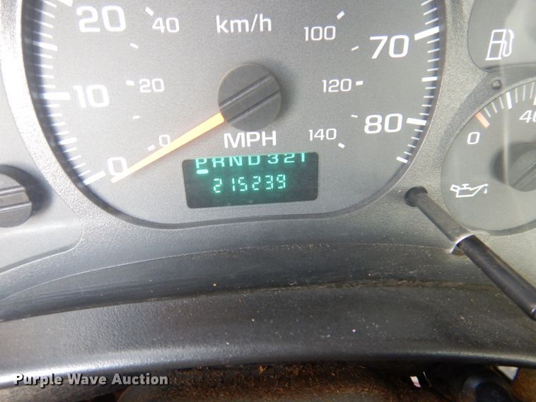 image for item DM5268 2005 Chevrolet C4500  flatbed truck