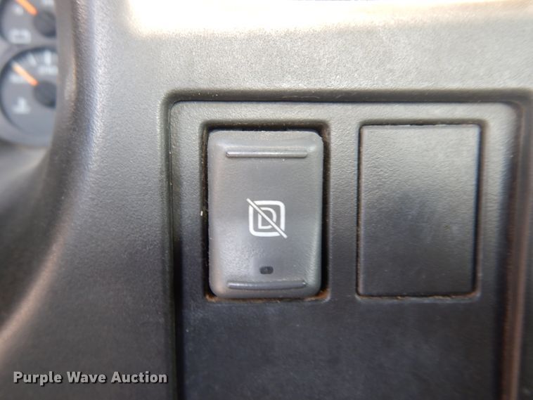 image for item DM5268 2005 Chevrolet C4500  flatbed truck