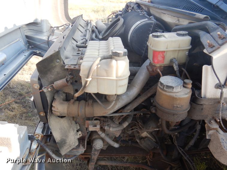 image for item DM5268 2005 Chevrolet C4500  flatbed truck