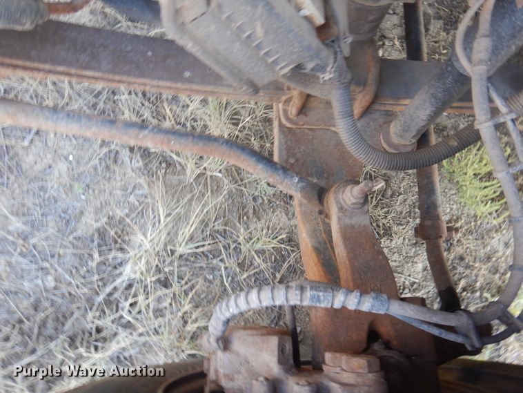 image for item DM5268 2005 Chevrolet C4500  flatbed truck