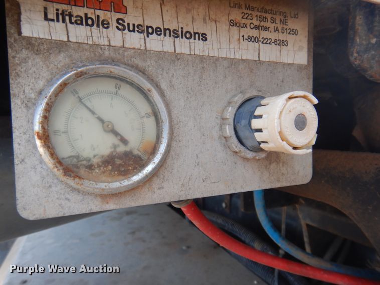 image for item DM5280 2014 Caterpillar CT660  semi truck