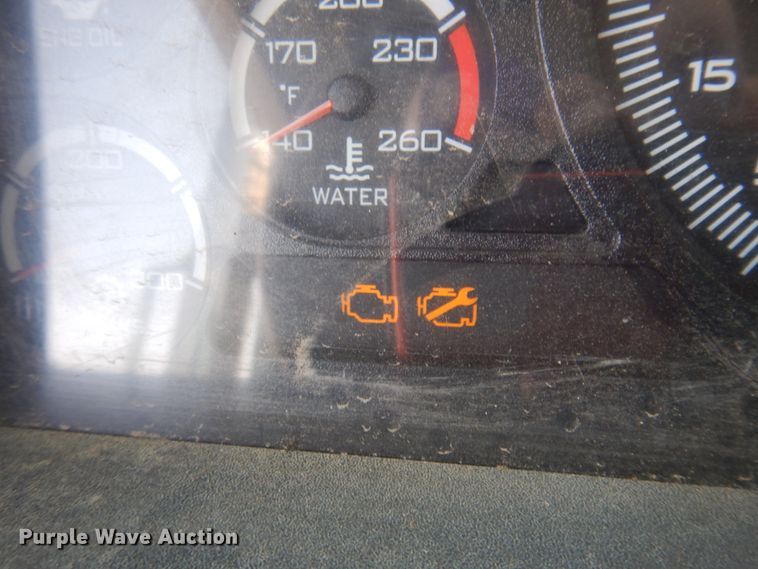 image for item DM5280 2014 Caterpillar CT660  semi truck