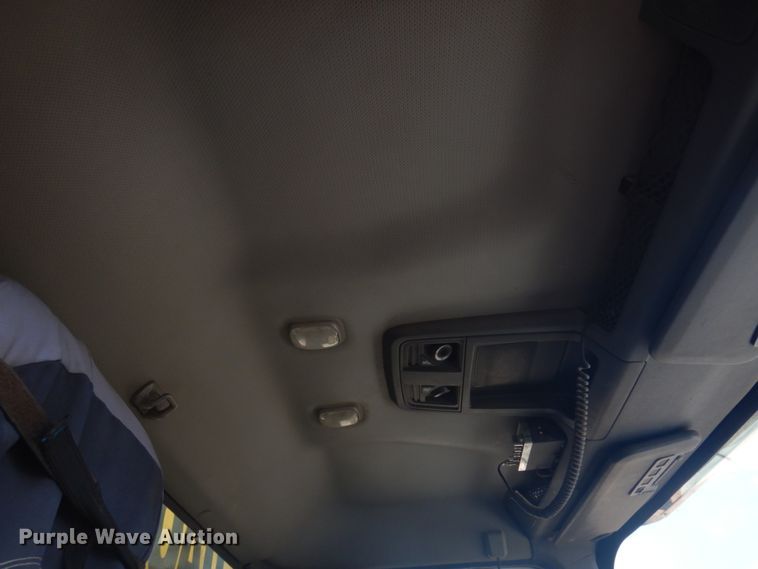 image for item DM5280 2014 Caterpillar CT660  semi truck