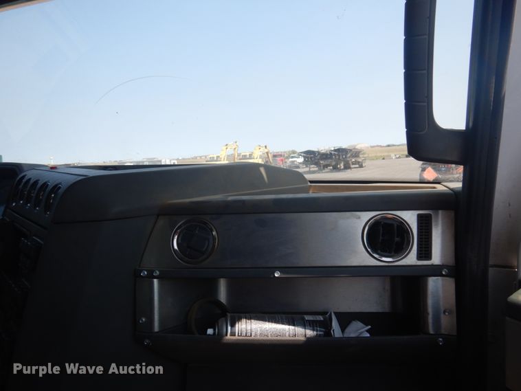 image for item DM5280 2014 Caterpillar CT660  semi truck