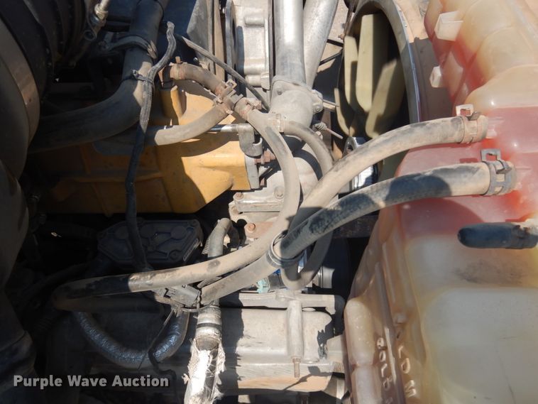 image for item DM5280 2014 Caterpillar CT660  semi truck